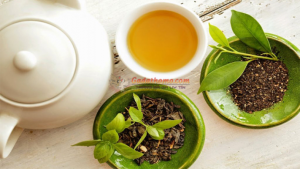 Cho gà uống nước trà và nước chè xanh có tác dụng gì?