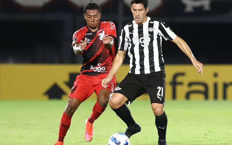 Soi kèo Paranaense vs Libertad lúc 7h30 ngày 29/6/2022