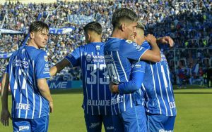 Soi kèo Rosario vs Godoy Cruz lúc 5h00 ngày 17/6/2022