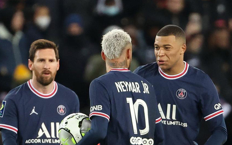 Soi kèo PSG vs Gamba Osaka lúc 17h00 ngày 25/7/2022