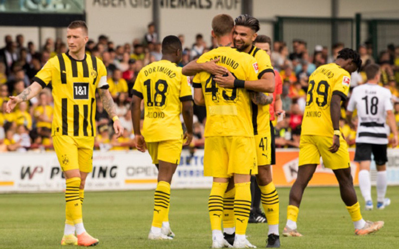 Soi kèo Dortmund vs Villarreal lúc 0h00 ngày 23/7/2022