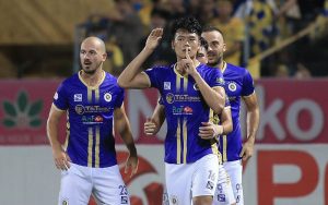 Soi kèo Bình Định vs Hà Nội lúc 18h00 ngày 6/8/2022