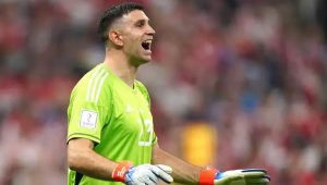 Thủ Môn Khiêu Khích Mbappe