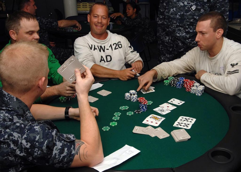 Khám phá thứ tự bài trong poker và thứ tự các quân bài mở đầu tốt nhất